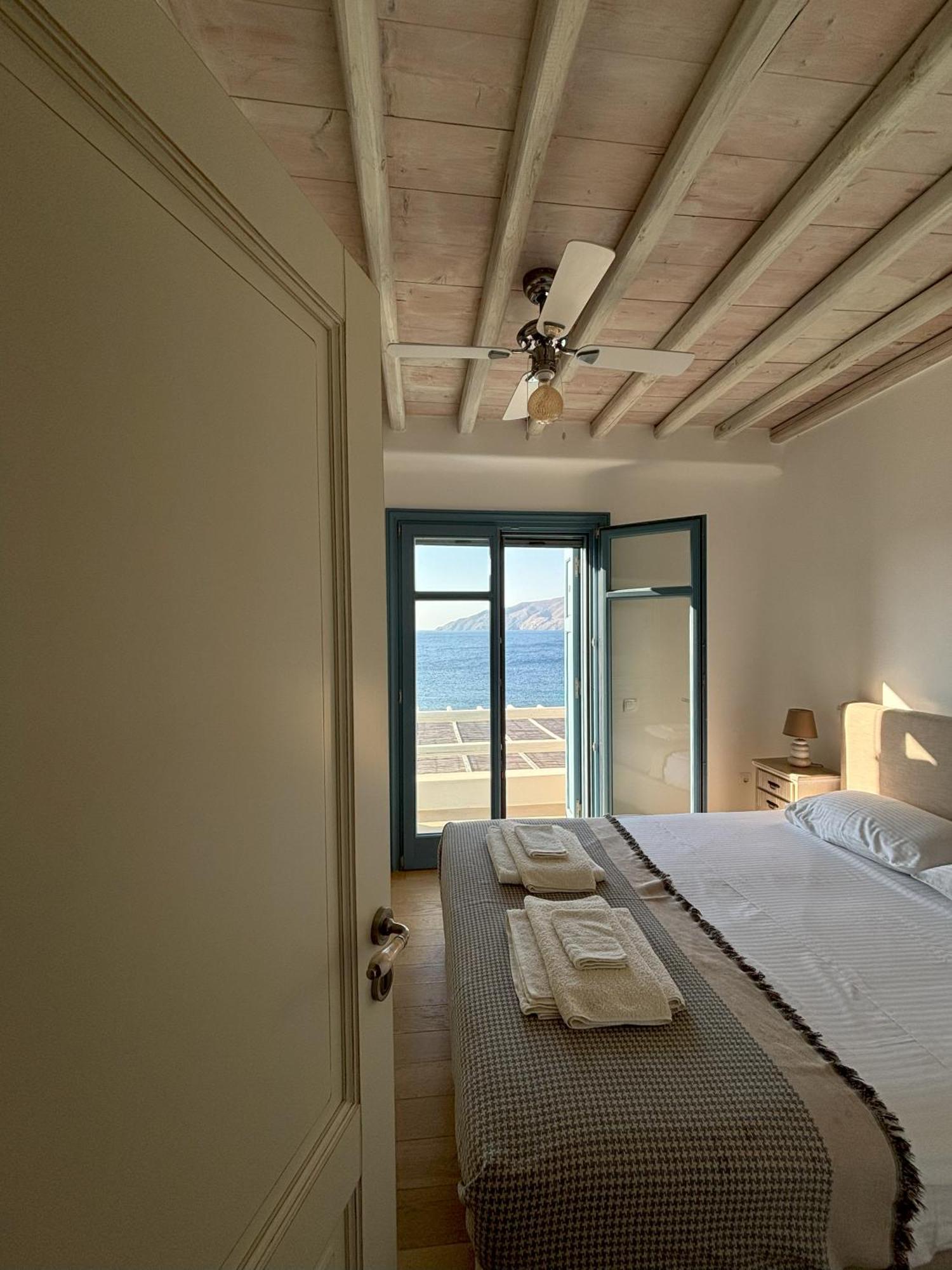 Almyra Yellow Villa Китнос Экстерьер фото
